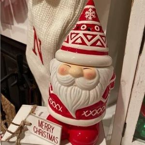 NIB Be Jolly Scentsy warmer. Perfect for the holiday! 8.5″ tall, element warmer